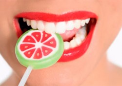 Dişlerde hassasiyet oluşması ve tedavi yolları Dişlerde hassasiyet oluşması ve tedavi yolları