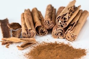Tarçının Faydaları ve Yan Etkileri Nelerdir? Tarçın neye iyi gelir?