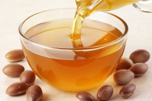 Argan Yağı Saça Nasıl Uygulanır ve Faydaları nelerdir?